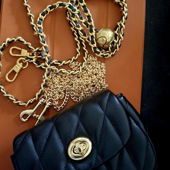 COACH Quilted Nappa Leather Turnlock Card Case- Women's Crossbody Bag- BRAND NEW - Picture 4 of 8